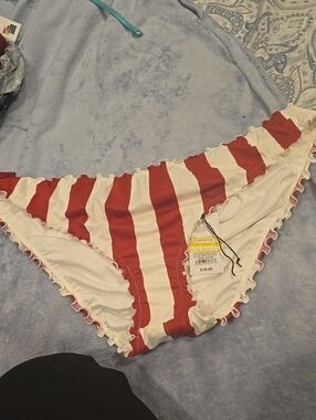 ❤️10/$40 New Striped Red and White Ruffle Swim Bottoms